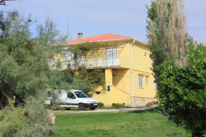 Apartments by the sea Dinjiska, Pag - 9386